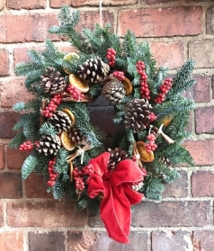 Spruce Wreath with Natural Decorations